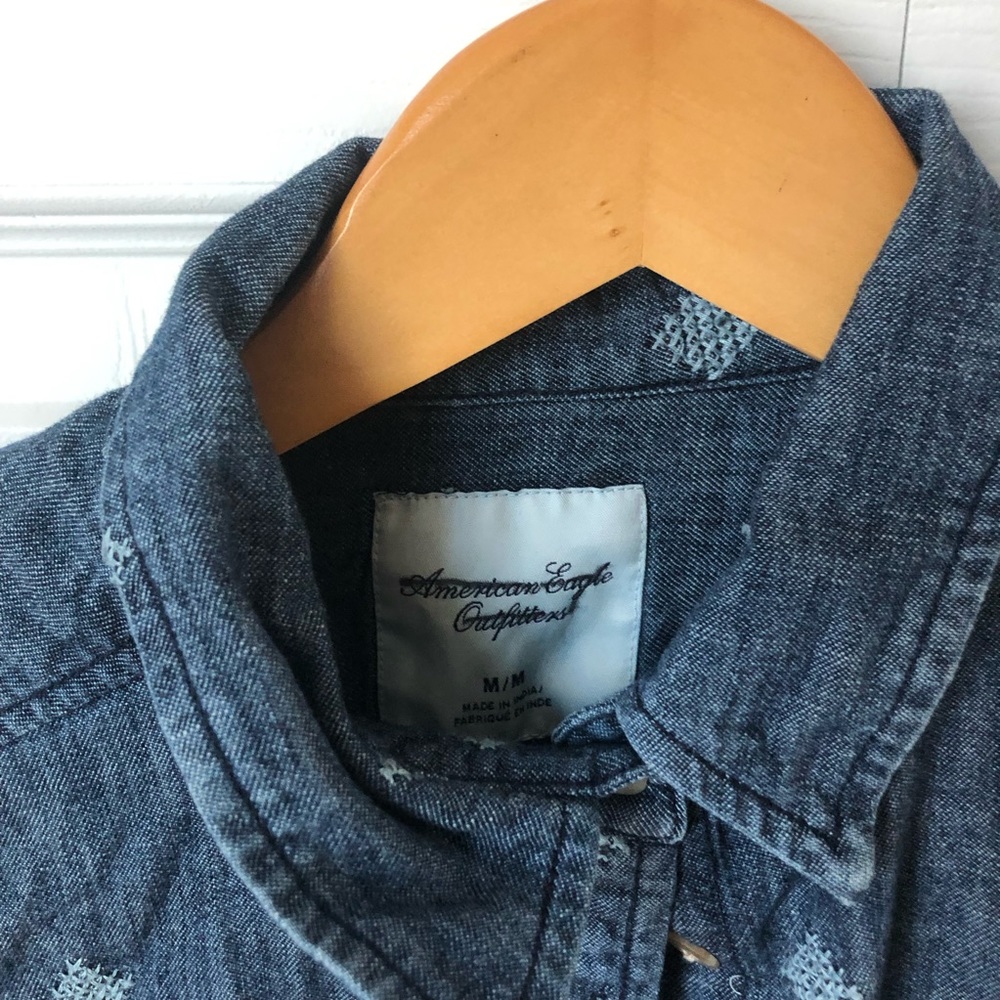 american eagle button down - Picture 2 of 3